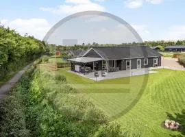 Nice Home In Hemmet With Wifi
