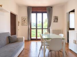 Jasmine Lilla - apartment in villa with terrace, hotel a Lierna