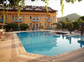 Suzanne Hotel & Restaurant
