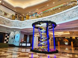 Uni-Resort Mawutu, hotel com piscina em Guanxi