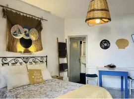 Rembelos Santorini