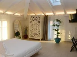 ROOMS,REGGIO AFFITTACAMERE con Bagno Privato, TV, Clima , Wi-Fi
