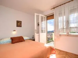 Apartman Gordana with balcony and parking