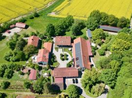 Gut Schwarz-n Hof Ferienwohnungen