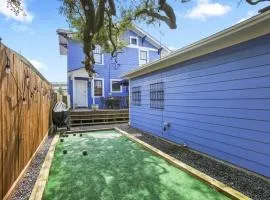 Blue Gumbo Gorgeous and Located a Few Minutes Walk to Beach