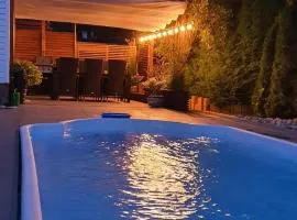APARTAMENT POD ŚLIWKAMI