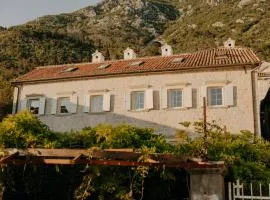Vila Perast Boutique Hotel