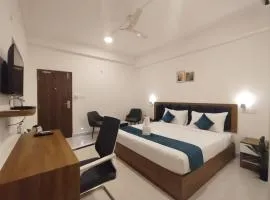 Elite Hotel HITECH