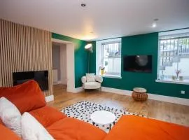 Spacious 1 Bed Apartment in Great City Location