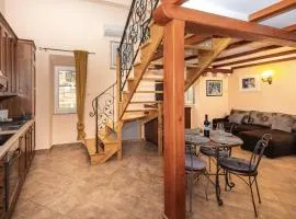 Amoret Apartments