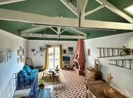 Atypical village house in Vence