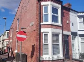 39 Cowley Road