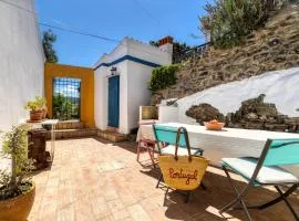 Casa Limao old city Aljezur charming house with private patio and marvelous view