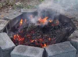 Út Ngọc Camping