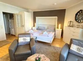 Ferienwohnung Strandburg - zentral und direkt am Strand