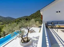 Villa Teuta by Villas Guide