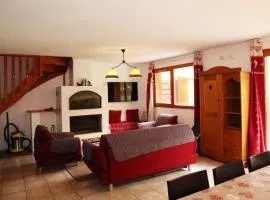 Chalet de Charme aux Orres - 10 Pers, Piscine, Sauna, Hammam, Cheminée, Skis aux Pieds - FR-1-322-65