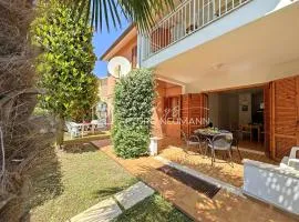 250 - Appartamento trilocale con portico e giardino, aria condizionata, a 150 mt dal centro di Numana - SPIAGGIA WHITE BEACH CLUB OMAGGIO dal lun al ven FINO AL 02-08