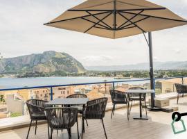 HOTIDAY Mondello Beach, khách sạn ở Mondello