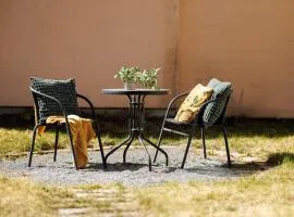 Guestly Homes - Boden Downtown Studio