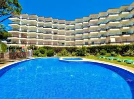 Vilamoura Palm Tree With Pool by Homing