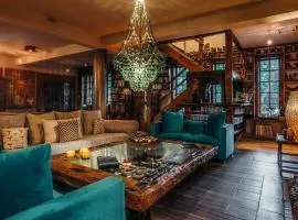 Hemingways Eden Residence