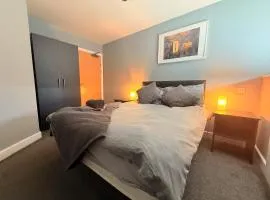 Newcastle Quayside Apartment -Sleeps 4 - Parking