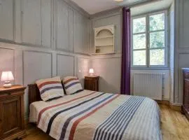 La Petite Cour