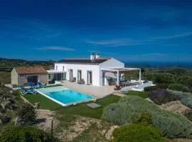 Sardegna è - Stazzu di l'Incantu con piscina