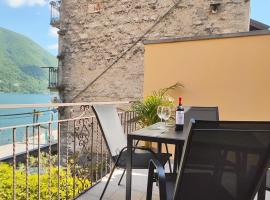 Terrazza del Borgo - Argegno central Lakeview apartment, hotel in Argegno