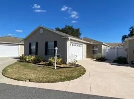 1413U Z3b VILLAGE OF MALLORY SQUARE by REMAX Premier