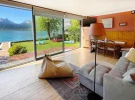Chalet les pieds dans l'eau avec accès direct au Lac d'Annecy