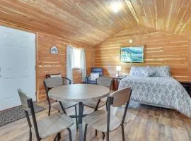 Cabin 2 Mi to White River Great for Anglers!