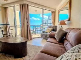 Cozy 1 Bedroom Oceanview Condo! City and Ocean Views!