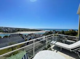 Escape, splendid ocean view