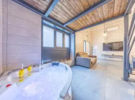 M r Loft apartment esclusivo con vasca idromassaggio