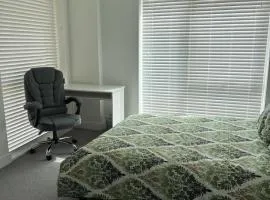 Fully furnished 2 bedroom complete Apartment for 5 Guest