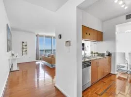 City-View Retreat in Brickell 2BR and Free Parking