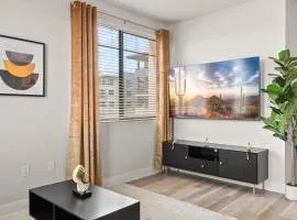 Old Town Camelback Mall Mountain View Pool