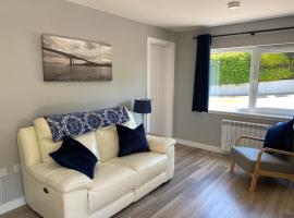 Stagstone apartment in Fortrose, overnatningssted med k&oslash;kken i Fortrose