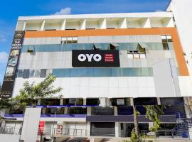 Hotel O The Grand Shreeji, ξενοδοχείο σε Jamnagar