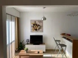 T1 résidence privée bien situé,piscine,tennis,parking