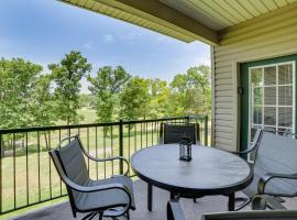 4 Mi to Branson Landing Resort Condo with Balcony, condo in Branson