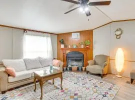 13 Mi to OKC Edmond Home with Playground Access!