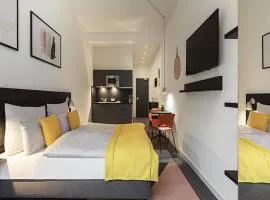 Hotel THE REGENT CROWN Near Delhi Airport