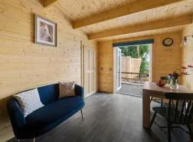 The Stable at CasaClarig - West Cork Cabin with Sauna