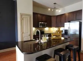 Modern City Loft Cozy 1BR & Free Parking