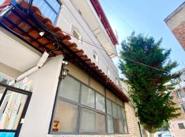 Guest House !, hotell sihtkohas Polisi i Vogël