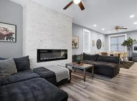 Spacious Modern 5BR Home Near Downtown St Louis