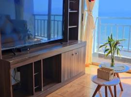 An apartment with an ocean view, near the airport, hotel en Lima